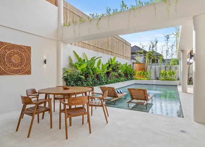 Morena - Brand New, Stylish And Luxurious Villa Canggu (Bali)